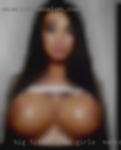 Big titted anal throat girls in Mankato, MN goat.